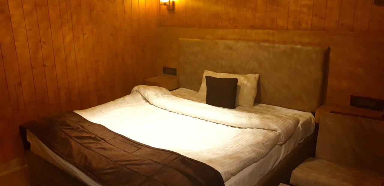 Highlander-Cottage For Rent Lansdowne Exteriör bild